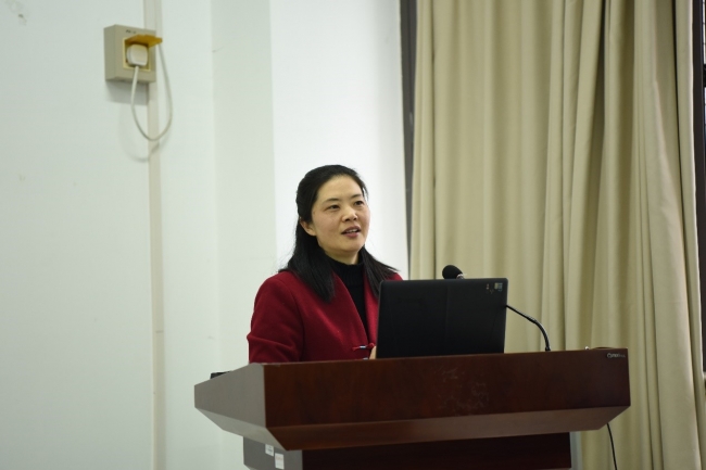 刘婕老师介绍学院党委工作安排 刘婕老师介绍学院党委工作安排