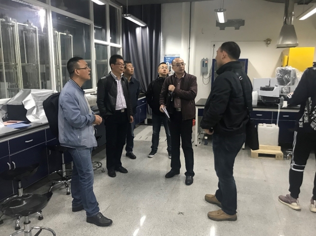我院曹承进老师介绍仪器分析室 我院曹承进老师介绍仪器分析室