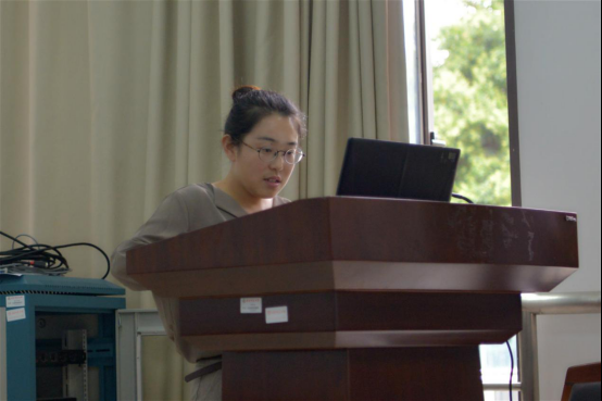 伟德中文官网首页举办第十九期光华研究生学术论坛1299 伟德中文官网首页举办第十九期光华研究生学术论坛1299